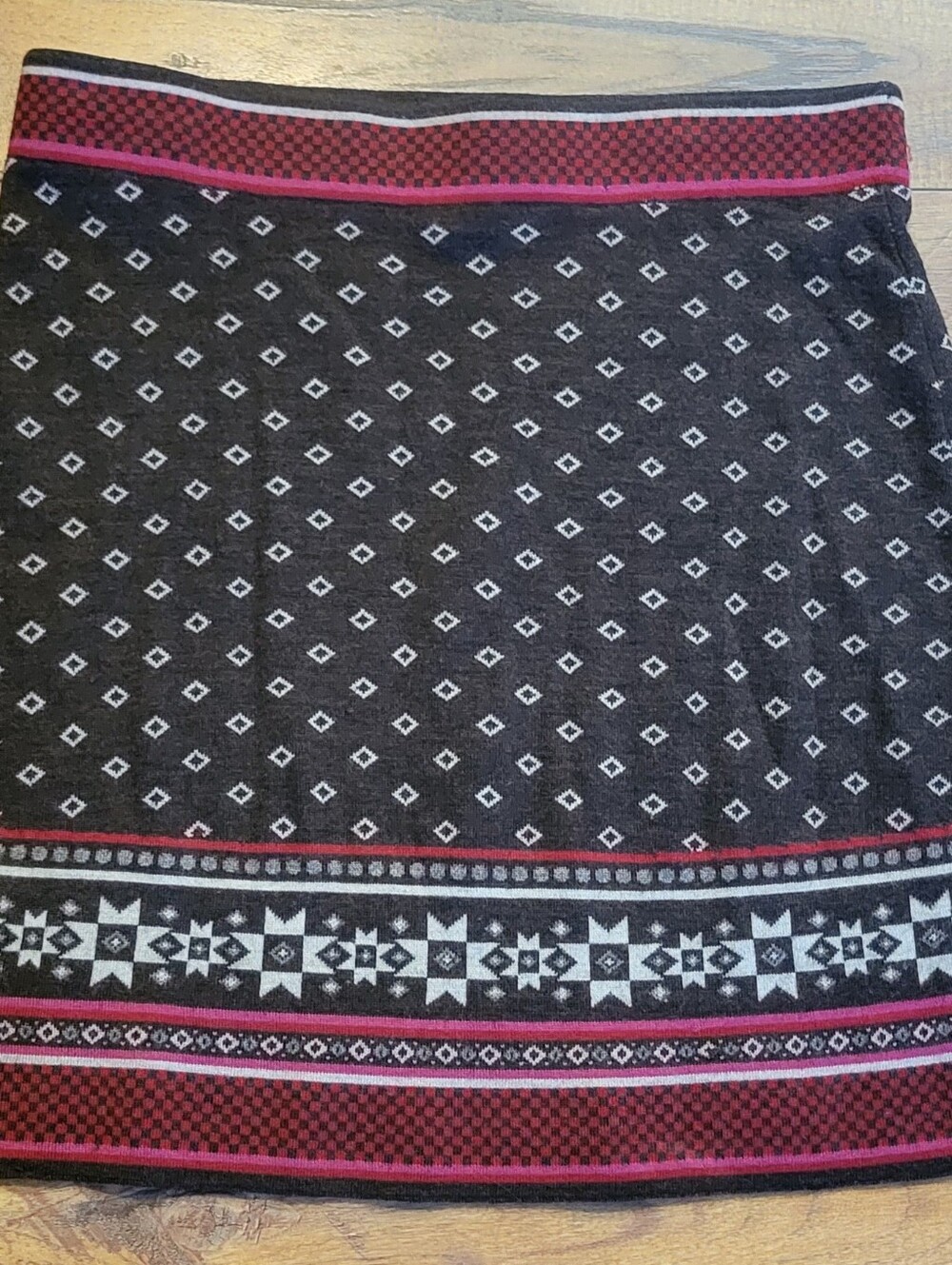Krimson Klover sz large 100% Merino wool skirt